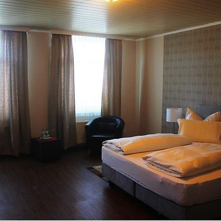 Hotel Am Vogelsang เกเฟลส์แบร์ก ภายนอก รูปภาพ