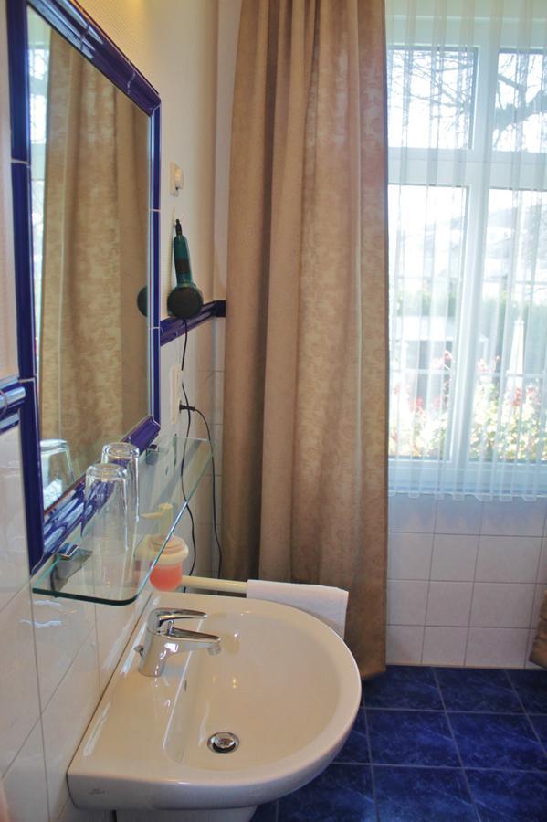 Hotel Am Vogelsang เกเฟลส์แบร์ก ภายนอก รูปภาพ